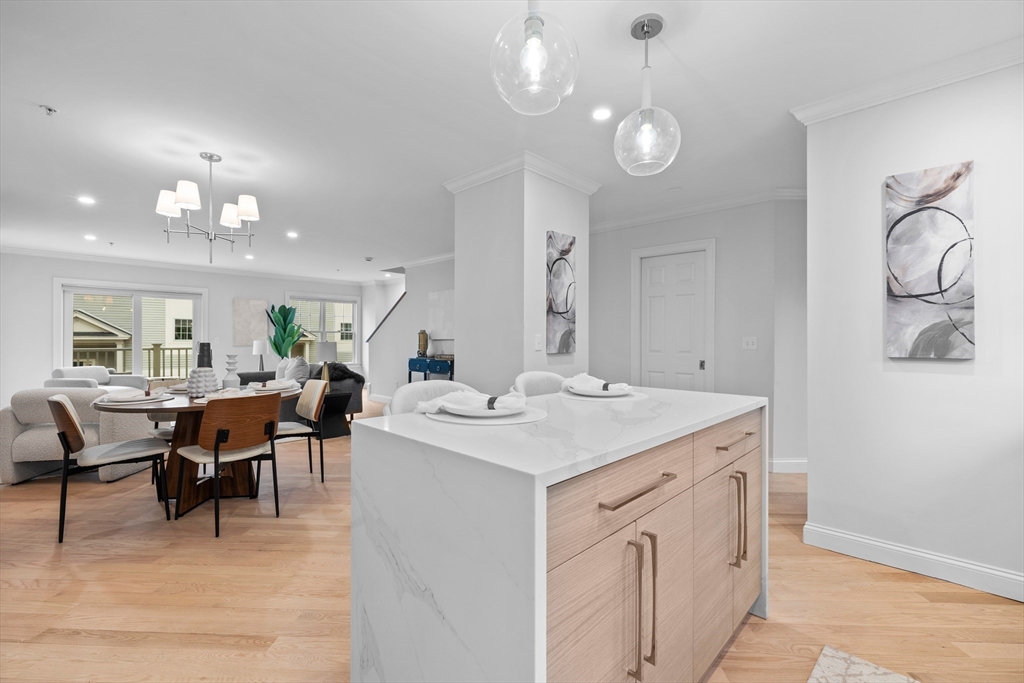 77 Waverley Avenue 77
