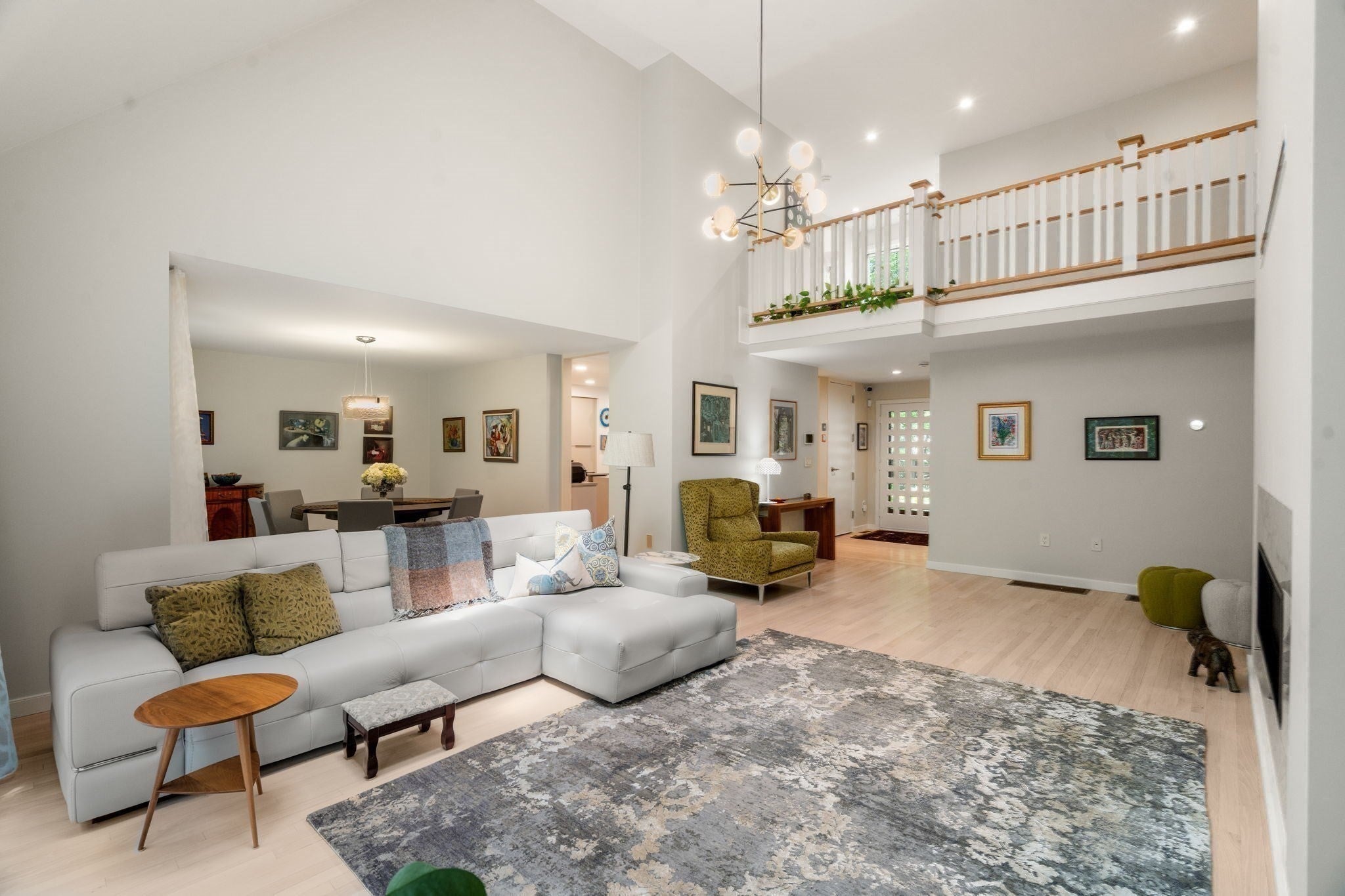 213 Nahanton St 213
