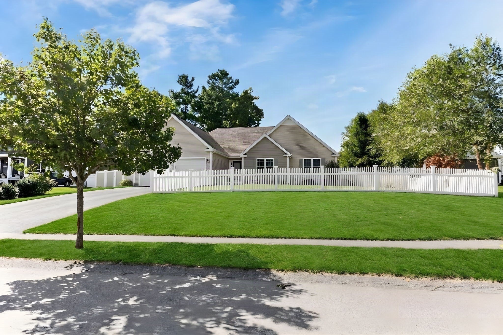 12 Waterford Circle