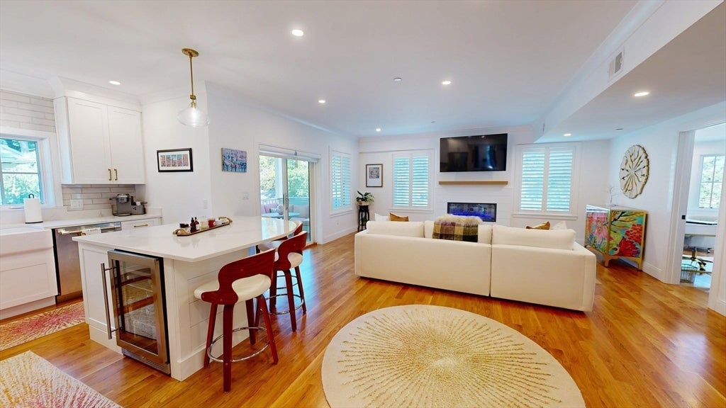 20 Lawrence St 2