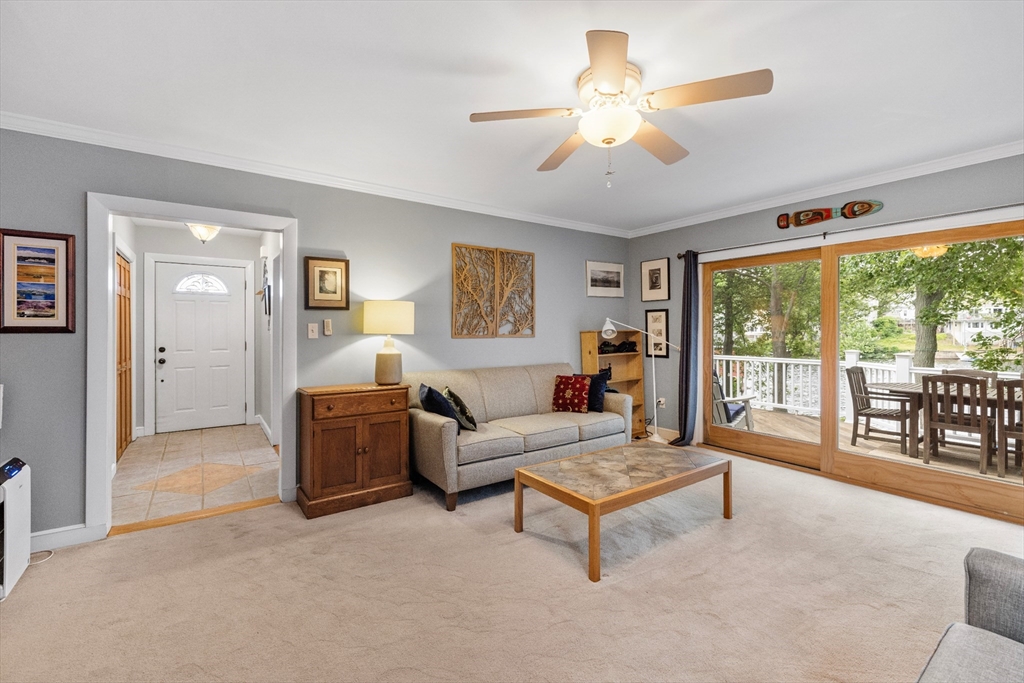 24 Log Cabin Road