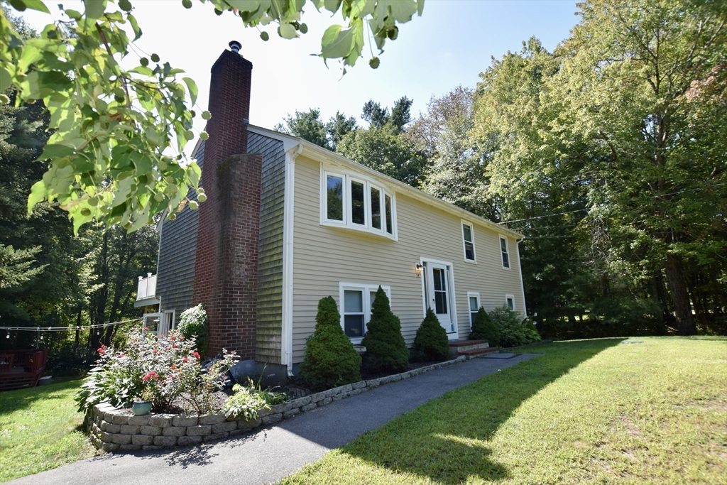 14 Blossom Ln