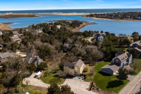 Single Family Residence in Orleans MA 3 Harbor Rd.jpg