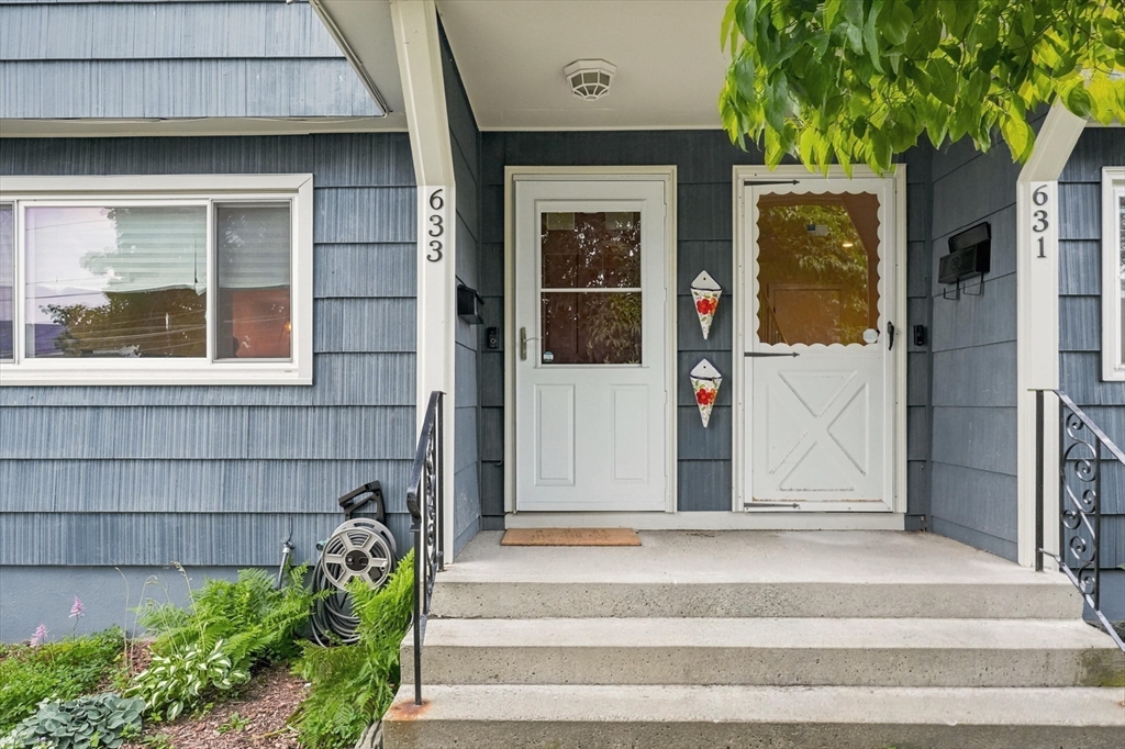 633 E Merrimack St 633