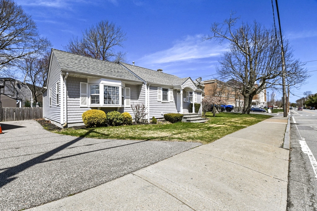 402 Elsbree Street
