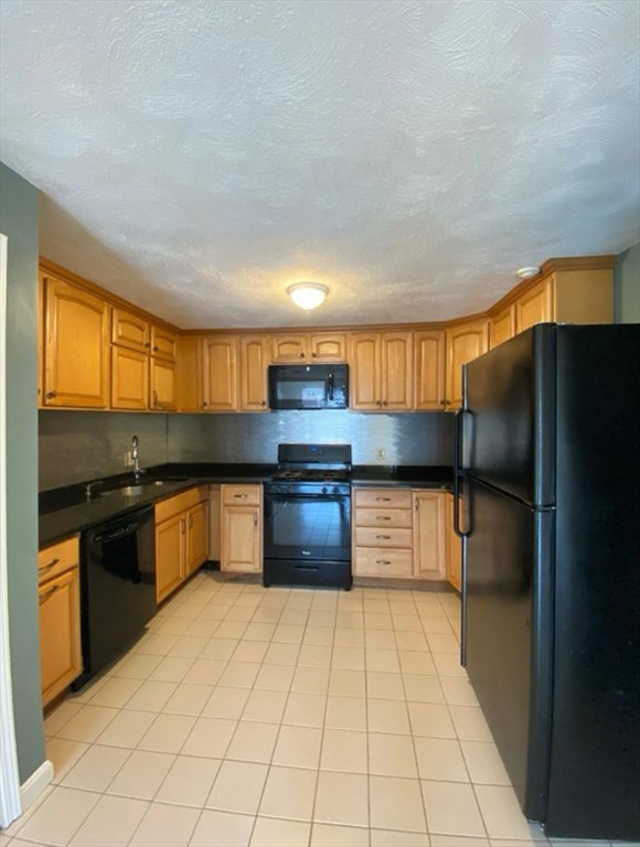 2 Karen Cir 17