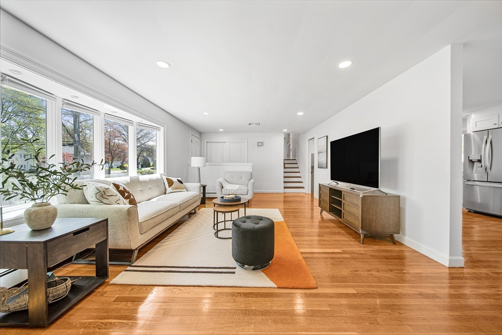 26 Ridge St