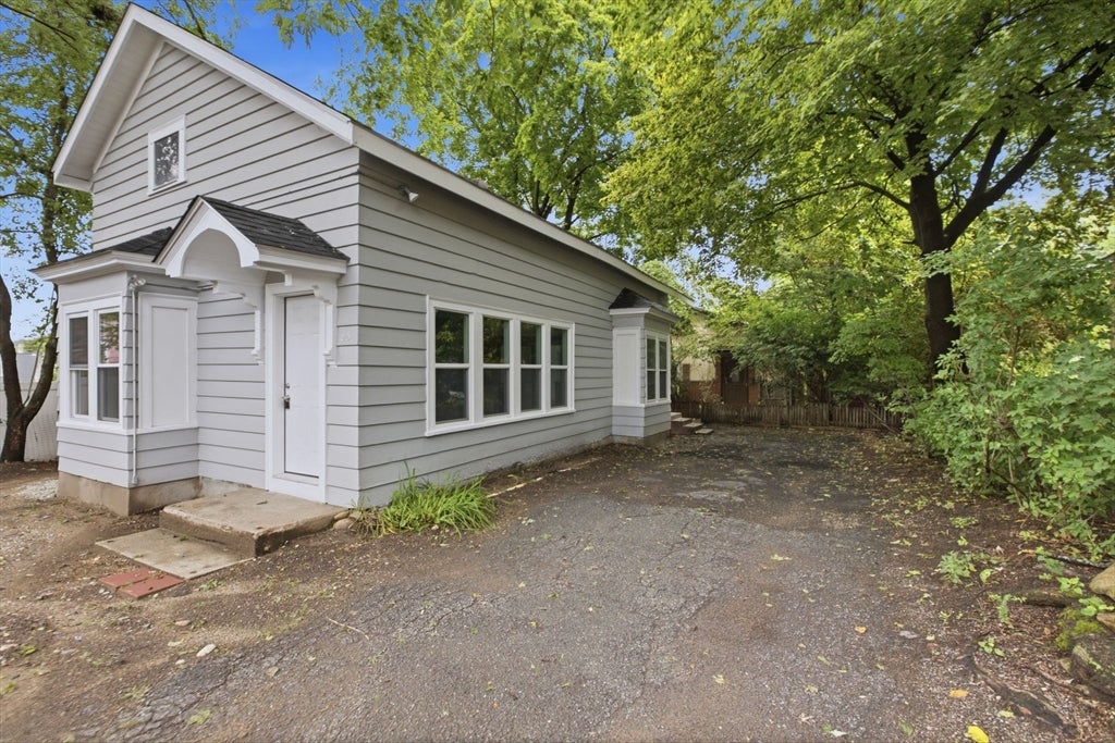 25 Redman Pl, Fitchburg, MA, 25 Redman Pl, Fitchburg, MA Photo #2