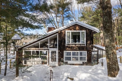 77 Old County Rd. Waltham MA 02453