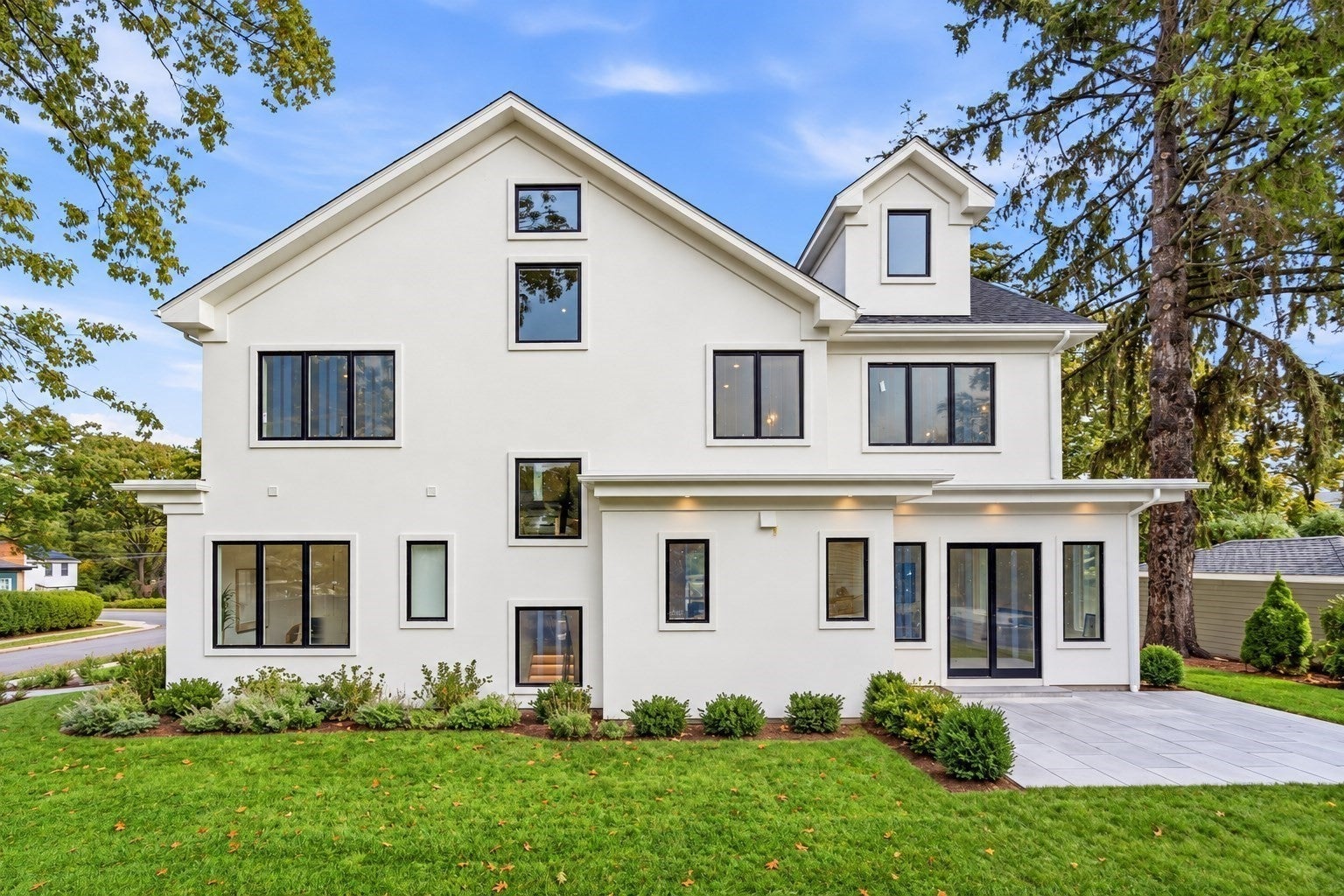 25 Kenyon St