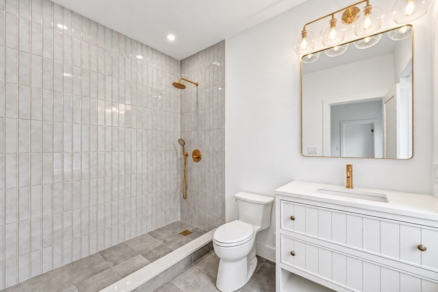 25 Kenyon St, Newton, MA, 25 Kenyon St, Newton, MA Photo #18