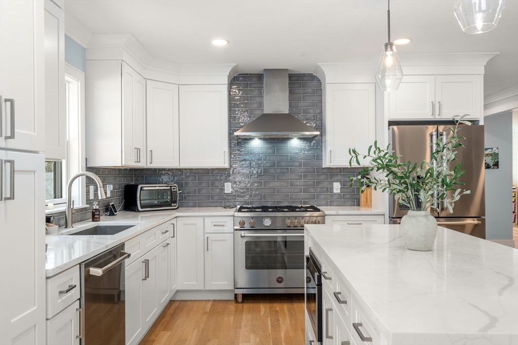 89 Newfield St