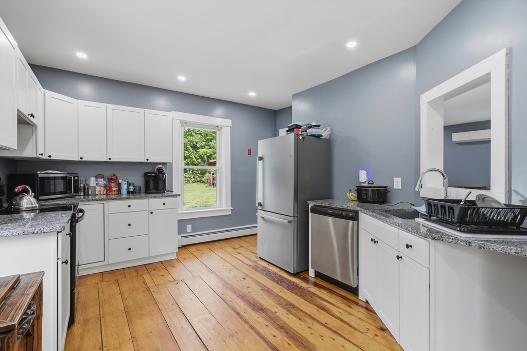 276 Pleasant St