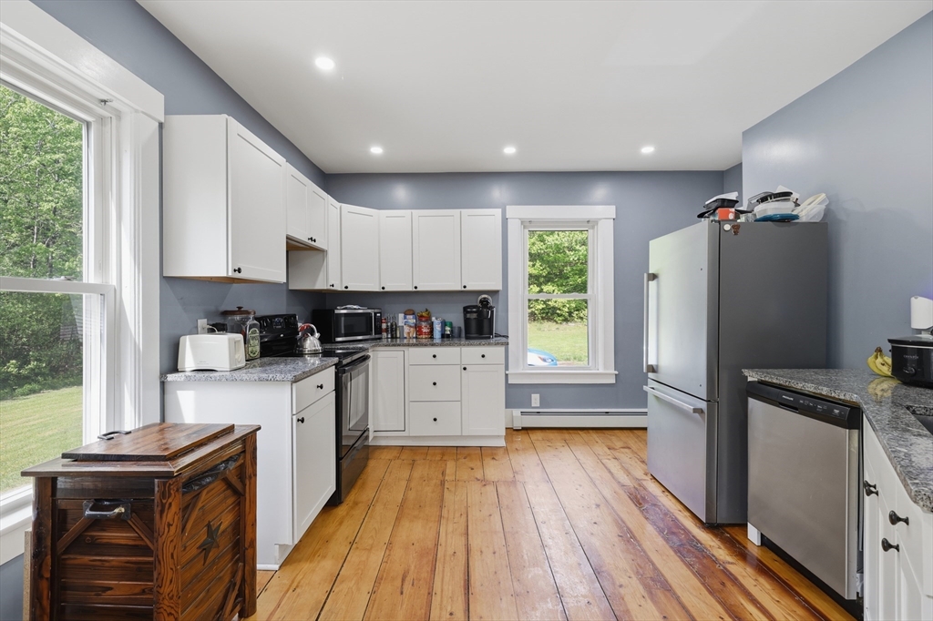 276 Pleasant St