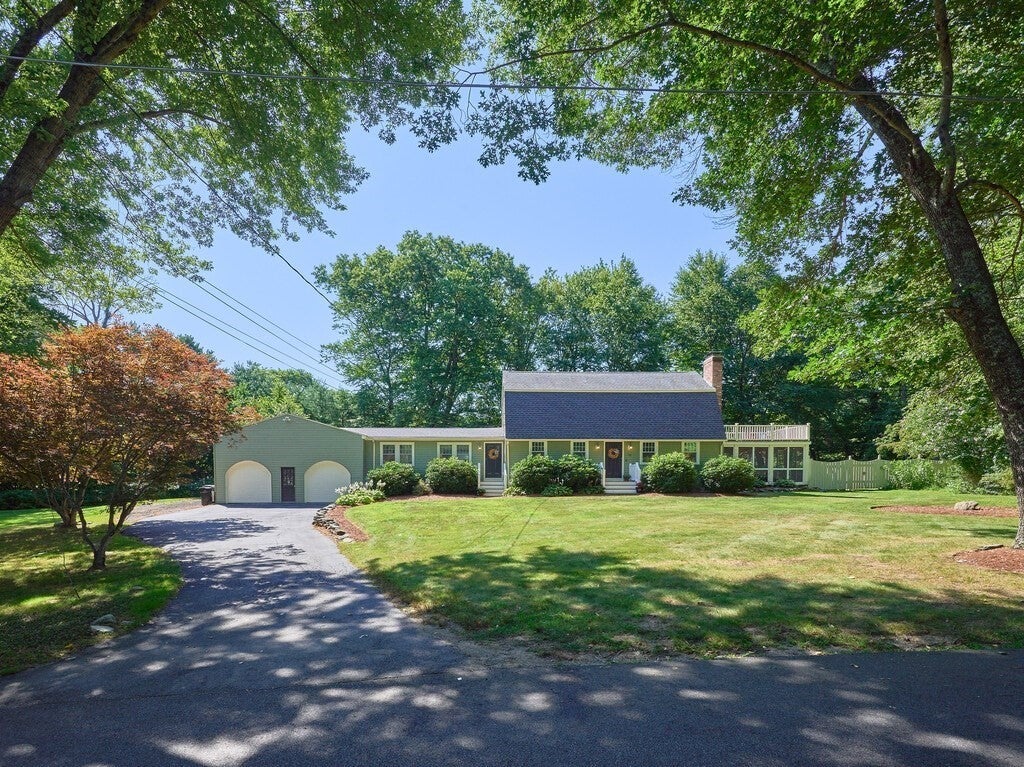 69 Walnut St, Upton, MA Photo #1