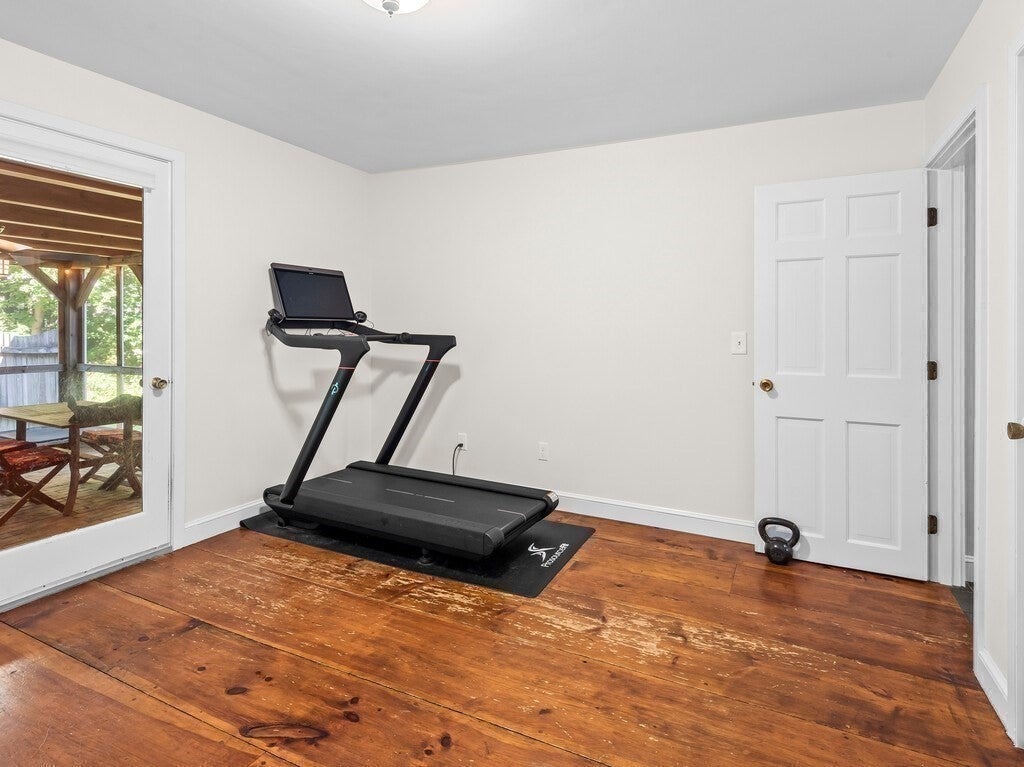 69 Walnut St, Upton, MA Photo #17