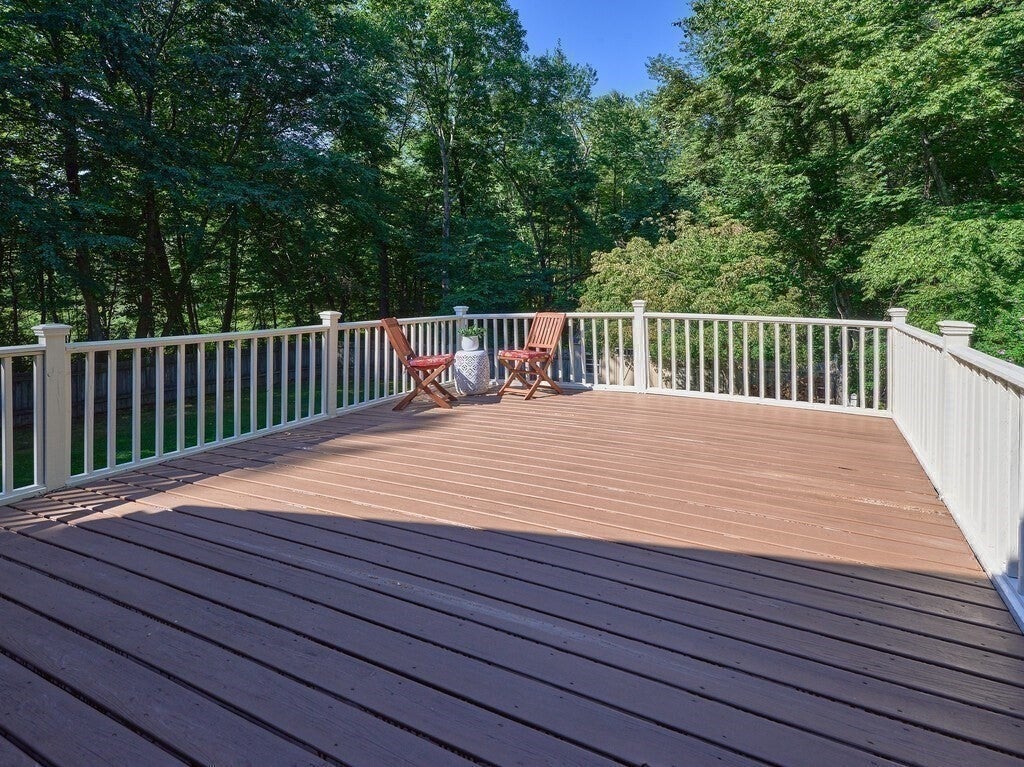 69 Walnut St, Upton, MA Photo #29