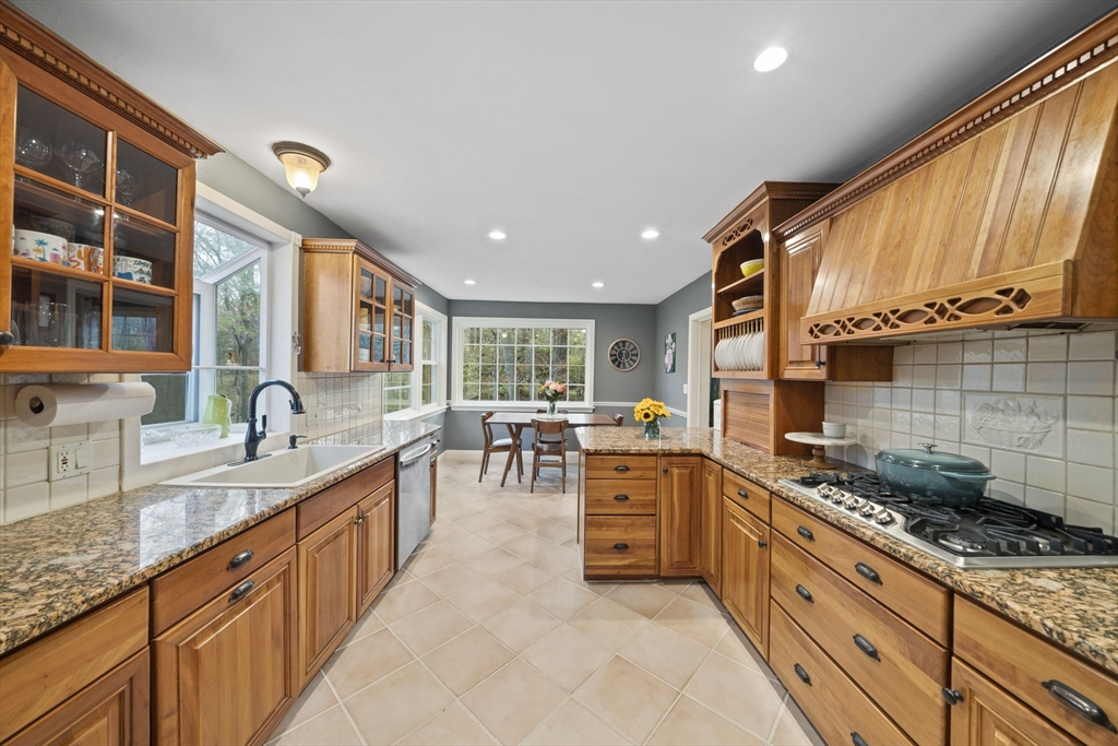 30 Mallard Dr