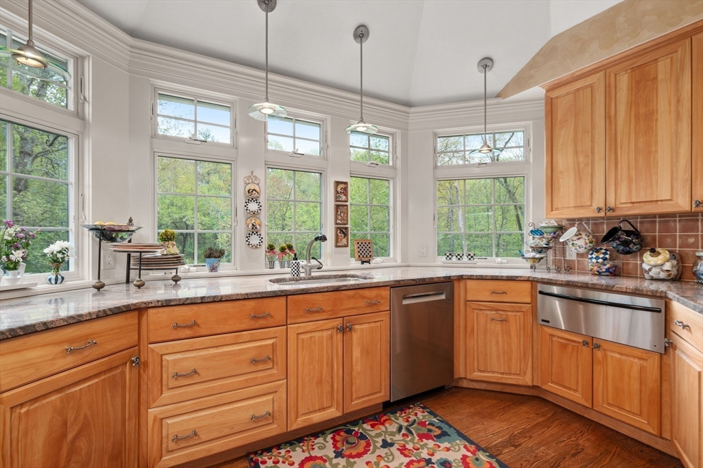 71 Sears Rd