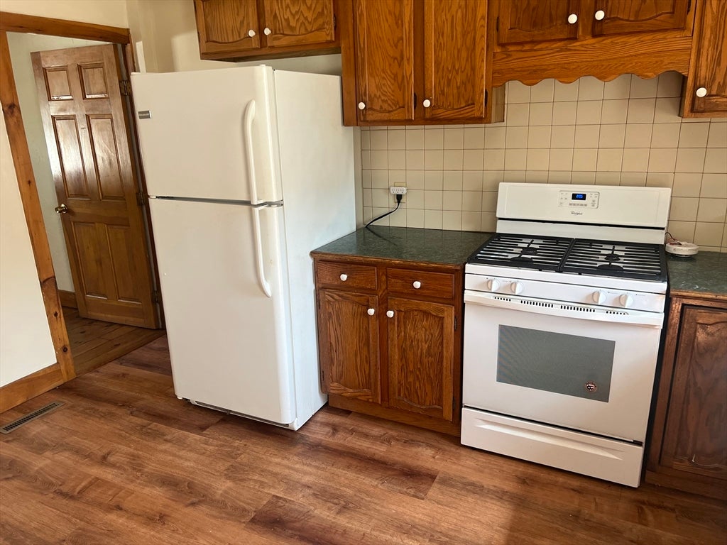 104 South St #2, Bridgewater, MA, 104 South St #2, Bridgewater, MA Photo #1