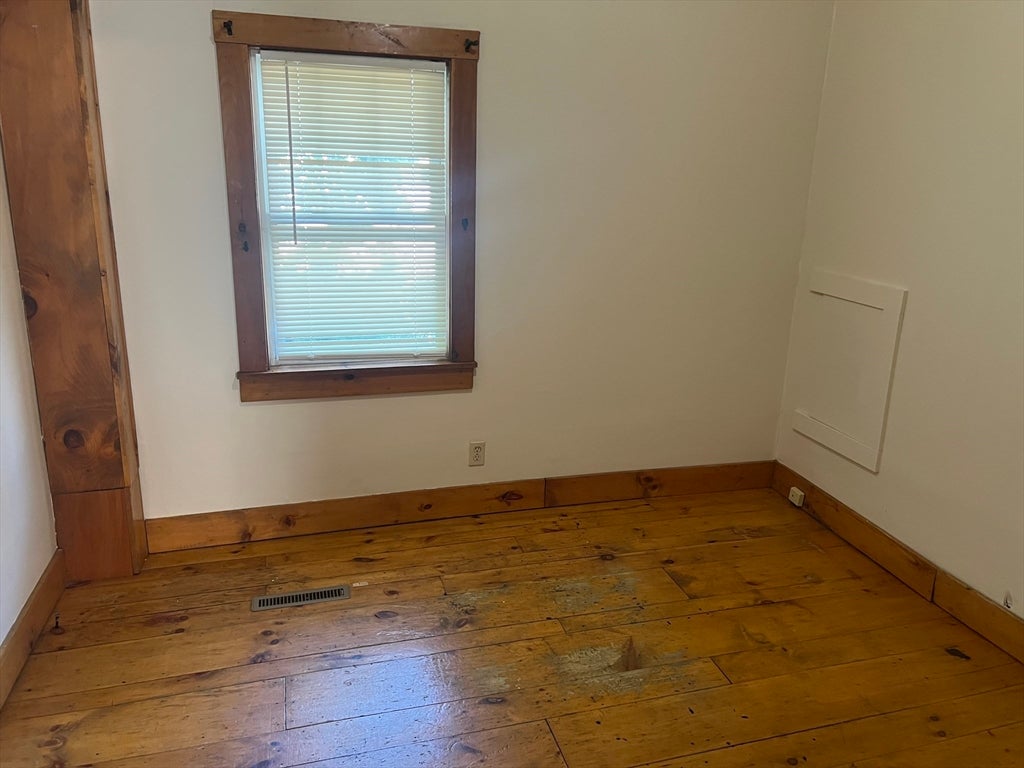 104 South St #2, Bridgewater, MA, 104 South St #2, Bridgewater, MA Photo #6