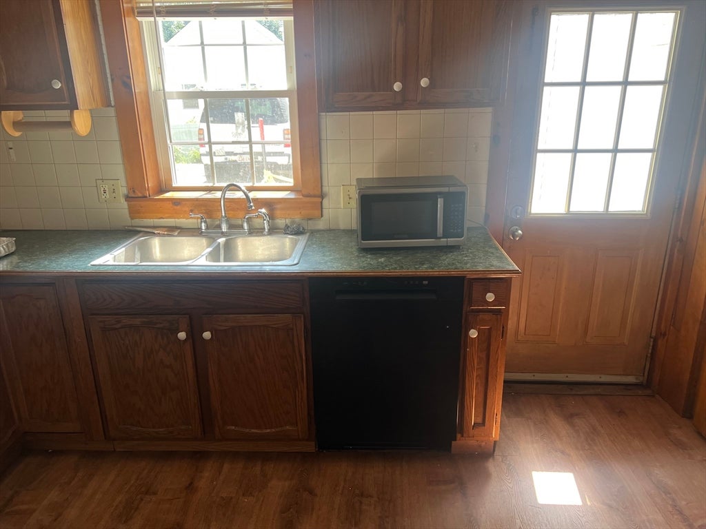 104 South St #2, Bridgewater, MA, 104 South St #2, Bridgewater, MA Photo #2