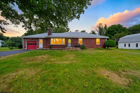 7 Millbury Blvd Oxford MA 01540