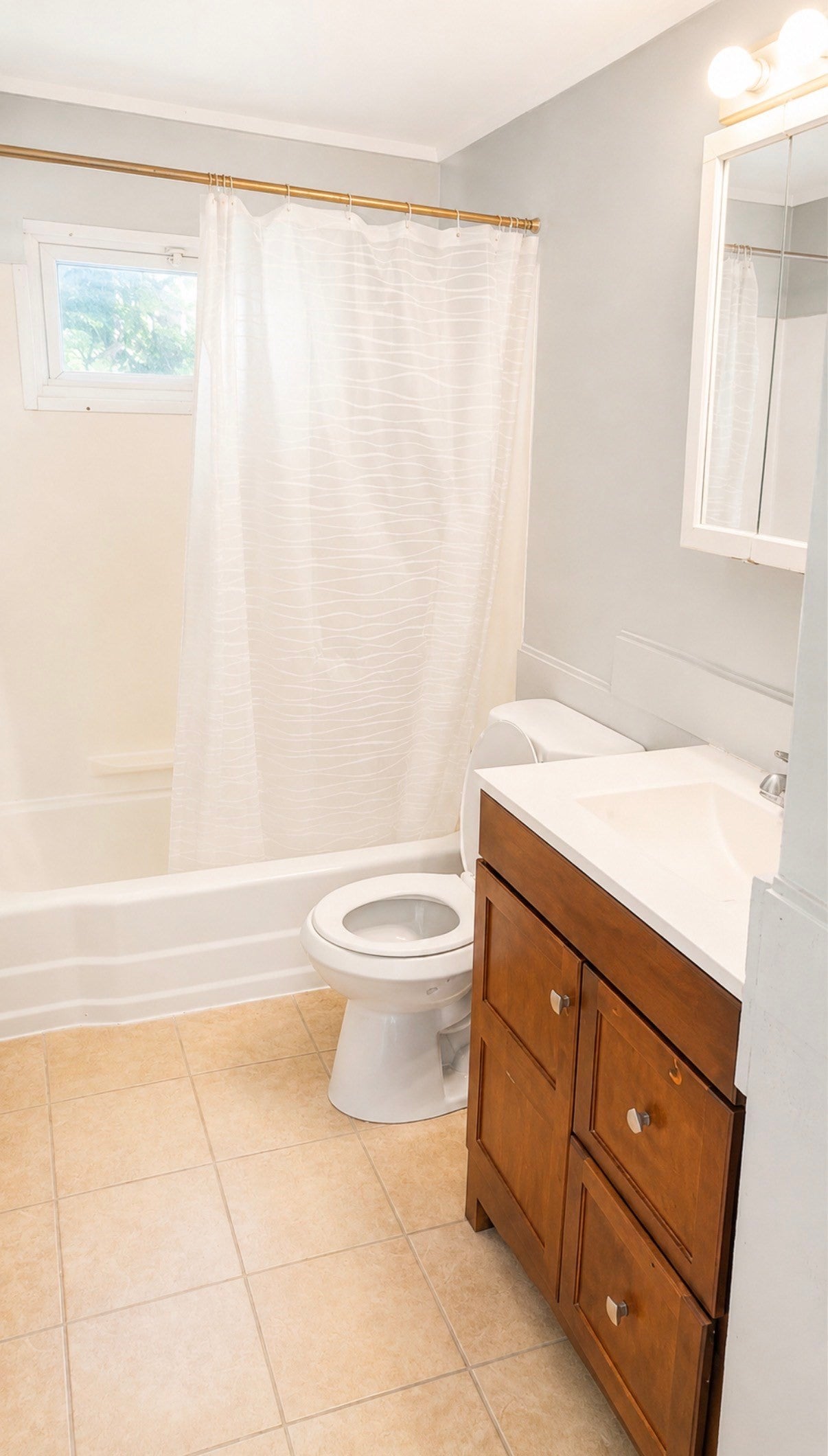 47 Lakeside Ave, Webster, MA, 47 Lakeside Ave, Webster, MA Photo #13
