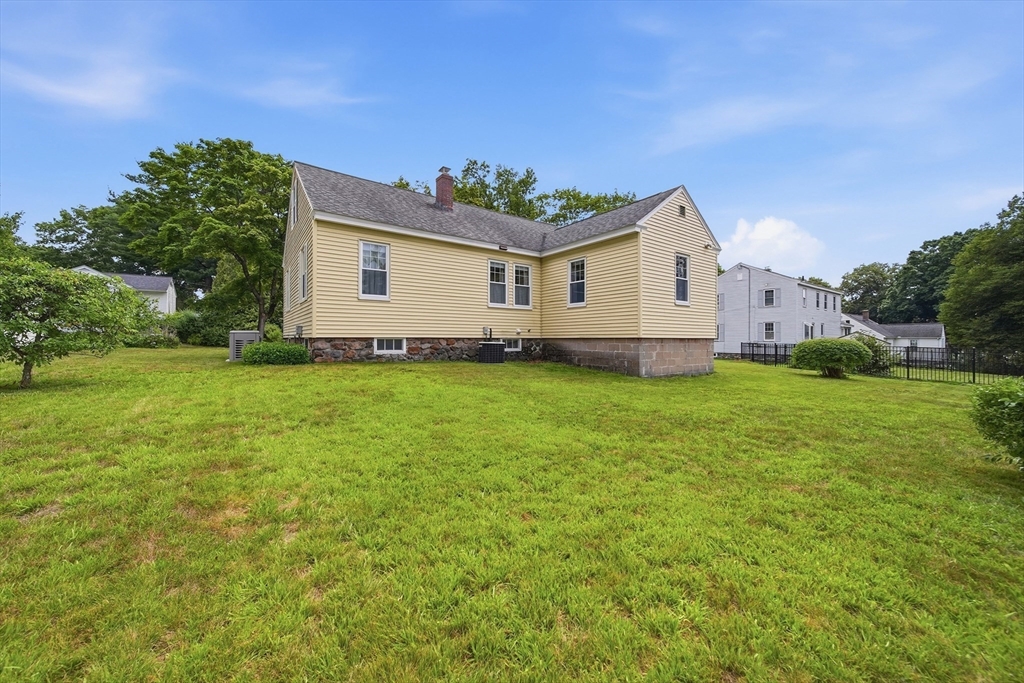 36 Holbrook Rd, North Andover, MA, 36 Holbrook Rd, North Andover, MA Photo #32