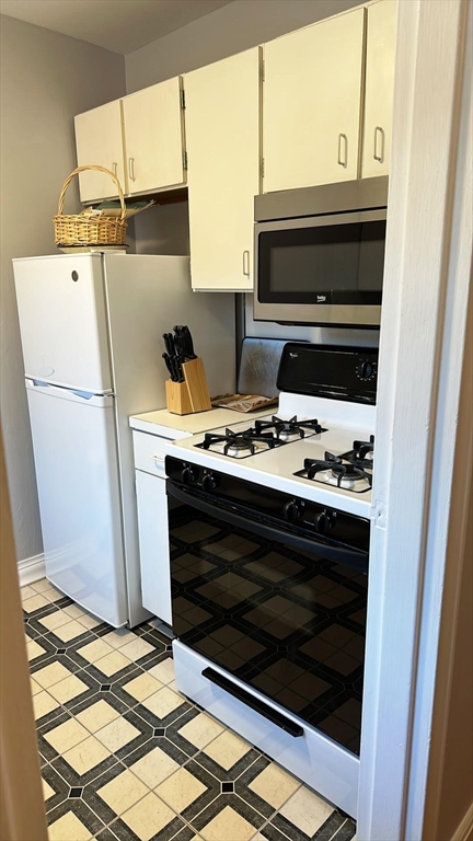 75 Strathmore Rd 6