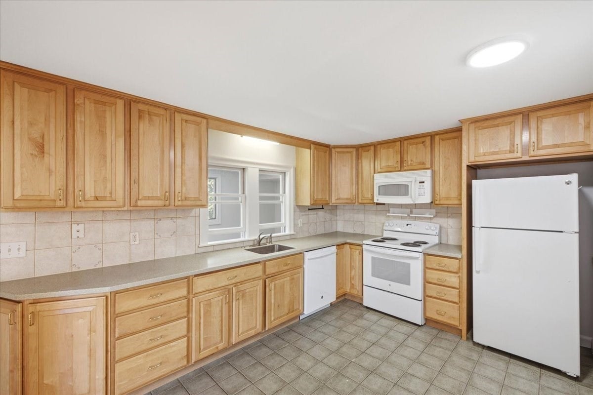 17 Madison Avenue #17, Newton, MA, 17 Madison Avenue #17, Newton, MA Photo #13