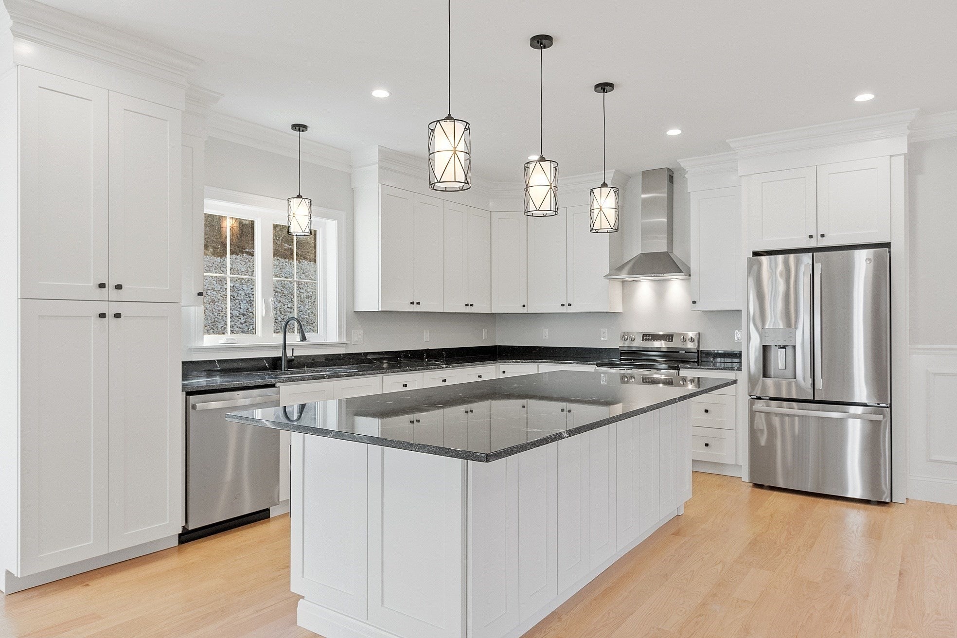 65 Stevens Park Road, Charlton, MA, 65 Stevens Park Road, Charlton, MA Photo #3