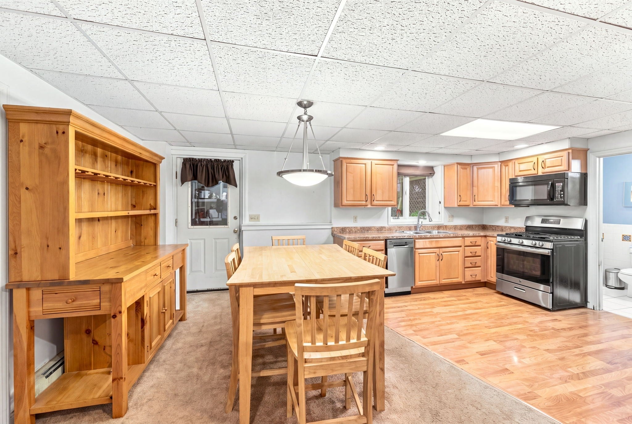 100 Spring Water Dr, Woonsocket, RI, 100 Spring Water Dr, Woonsocket, RI Photo #32