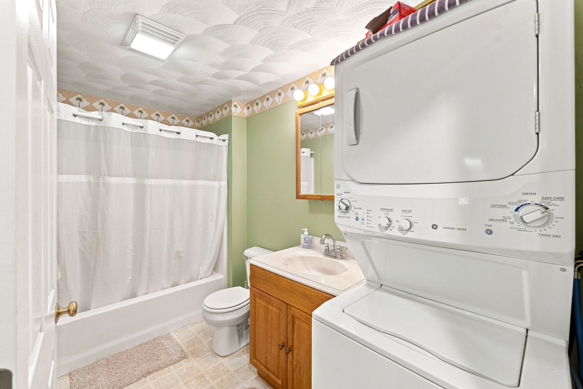100 Spring Water Dr, Woonsocket, RI, 100 Spring Water Dr, Woonsocket, RI Photo #30