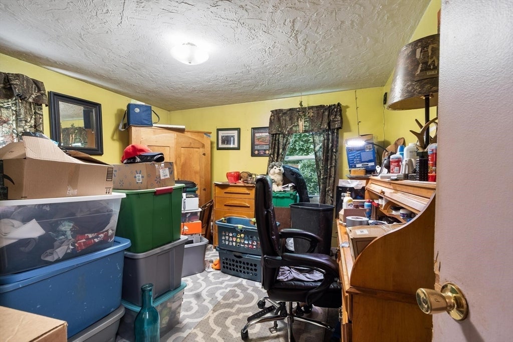 58 Mcintyre Rd, Oxford, MA, 58 Mcintyre Rd, Oxford, MA Photo #6