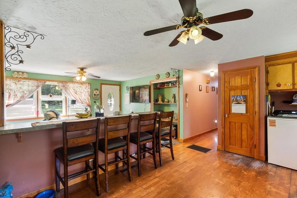 58 Mcintyre Rd, Oxford, MA, 58 Mcintyre Rd, Oxford, MA Photo #5