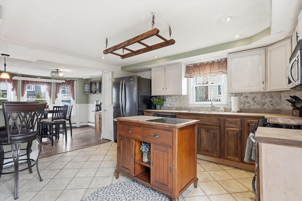 9 Saunders Road, Lynn, MA, 9 Saunders Road, Lynn, MA Photo #9