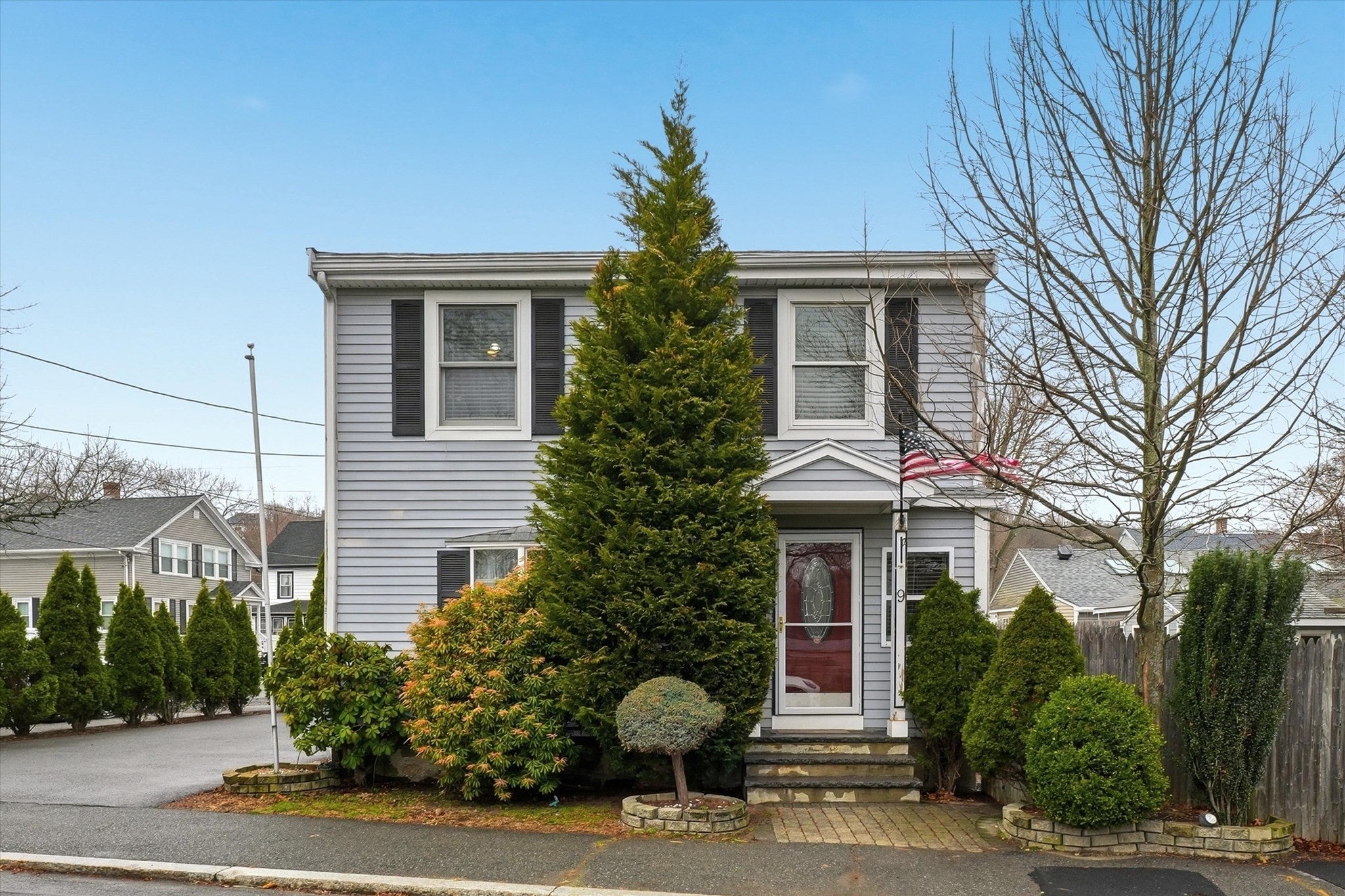 9 Saunders Road