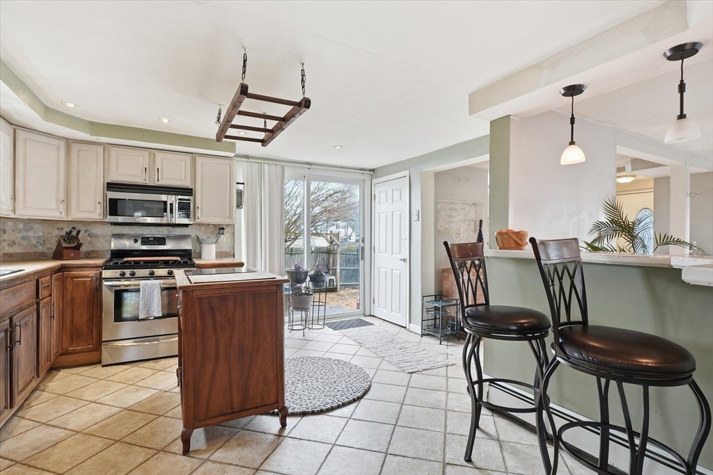 9 Saunders Road, Lynn, MA, 9 Saunders Road, Lynn, MA Photo #8
