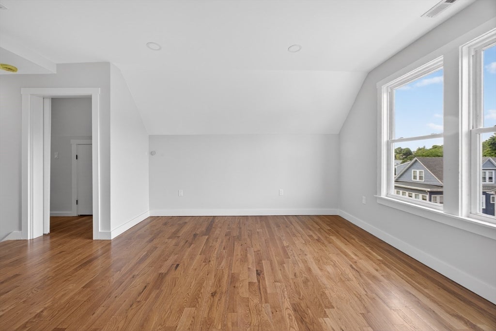21 Hutchinson ST, Winthrop, MA Photo #26