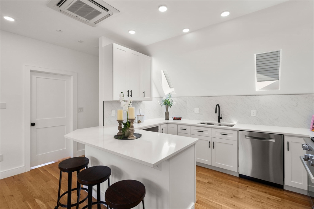 72 Dana Street 3