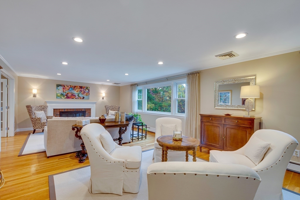 29 Pilgrim Dr