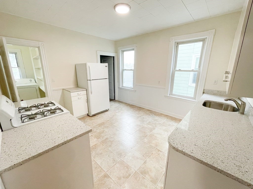 22 Gibson St #2, Boston, MA, 22 Gibson St #2, Boston, MA Photo #4
