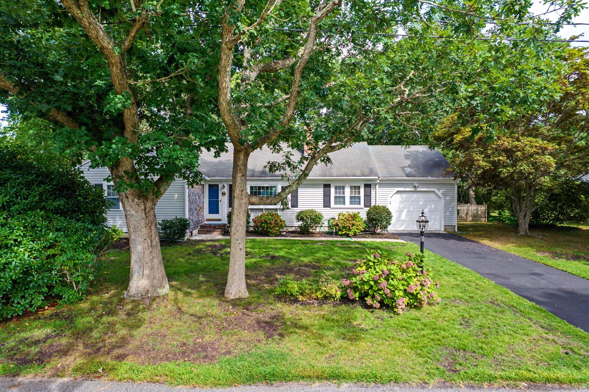 8 Gold Finch Ln