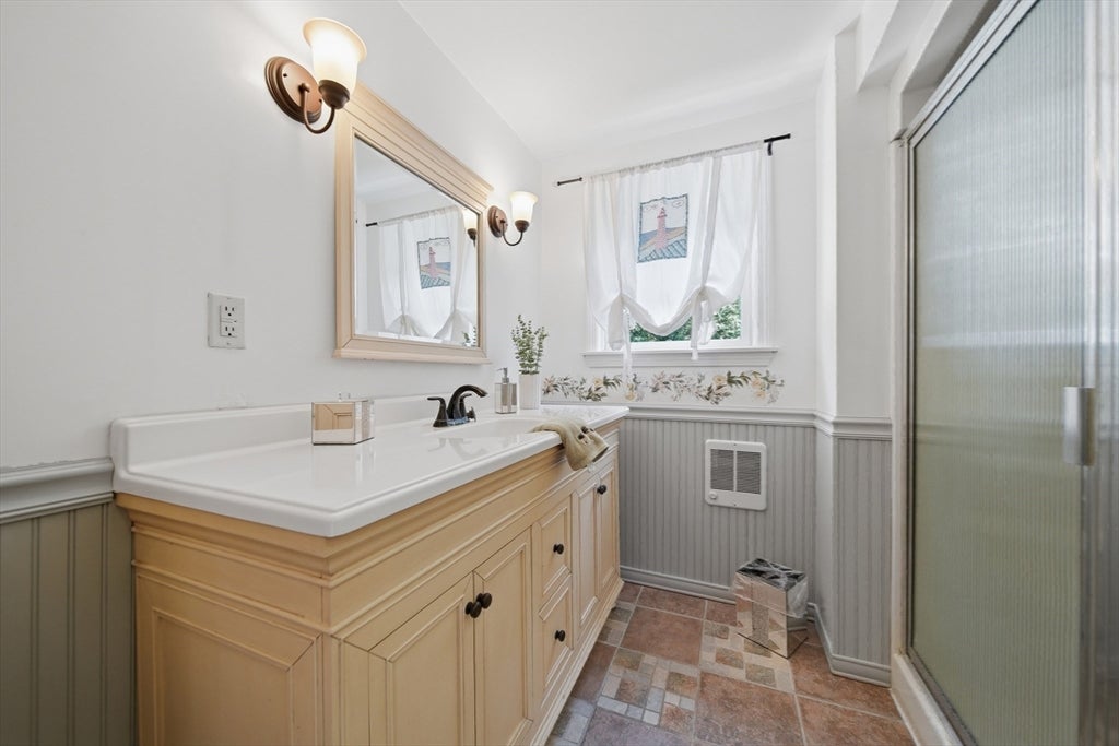 3 Linden Ave, Salem, MA, 3 Linden Ave, Salem, MA Photo #22