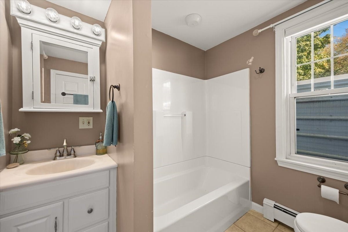 98 E Water St, Taunton, MA, 98 E Water St, Taunton, MA Photo #25