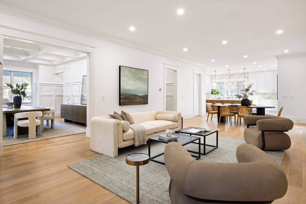 33 Royalston Road