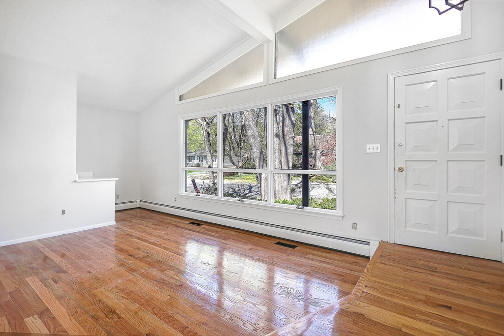 40 Pinedale Ave