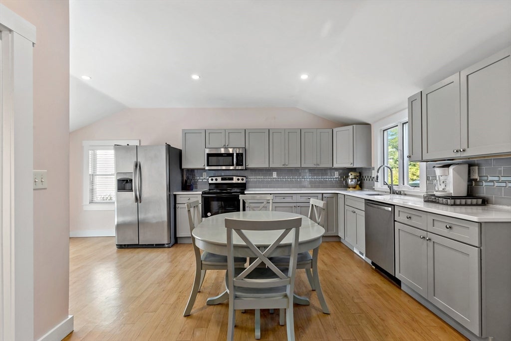 25 King Ave, Plymouth, MA, 25 King Ave, Plymouth, MA Photo #10