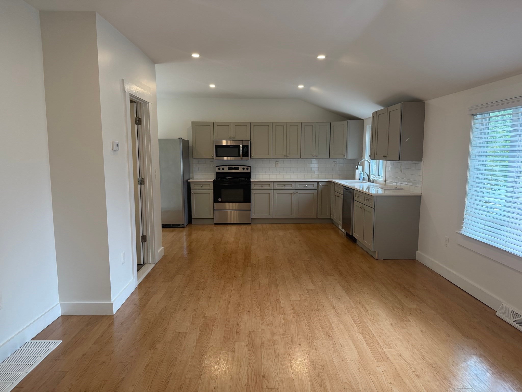 25 King Ave, Plymouth, MA, 25 King Ave, Plymouth, MA Photo #7